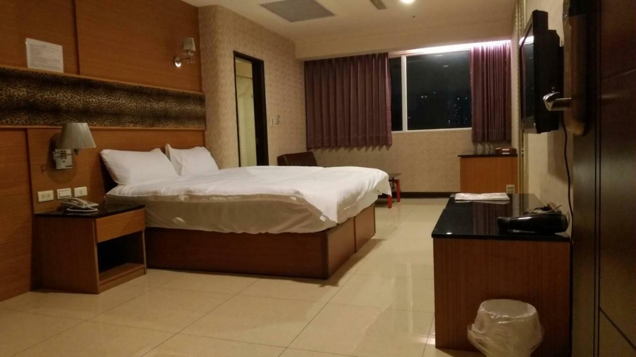 Schoen Hotel Kaohsziung Kültér fotó
